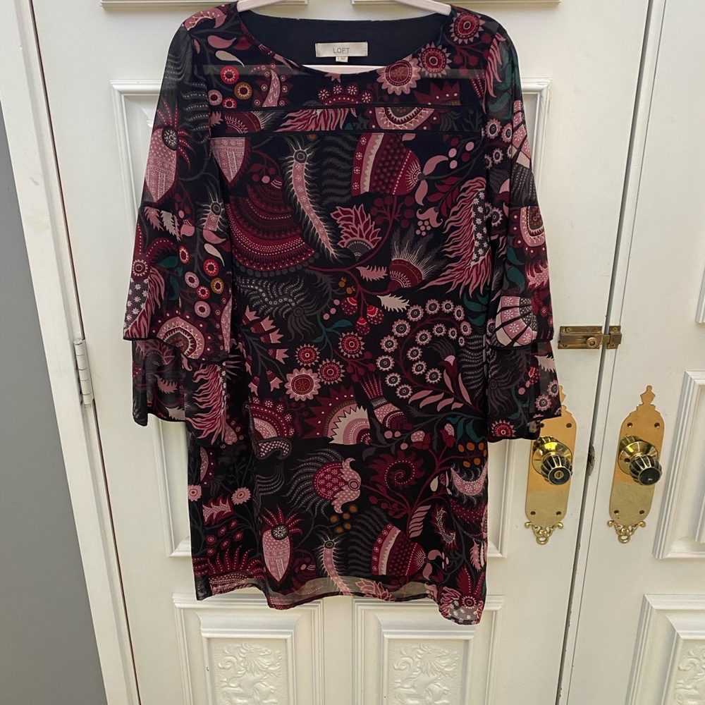 LOFT - Floral Flounce Dress - Size MEDIUM